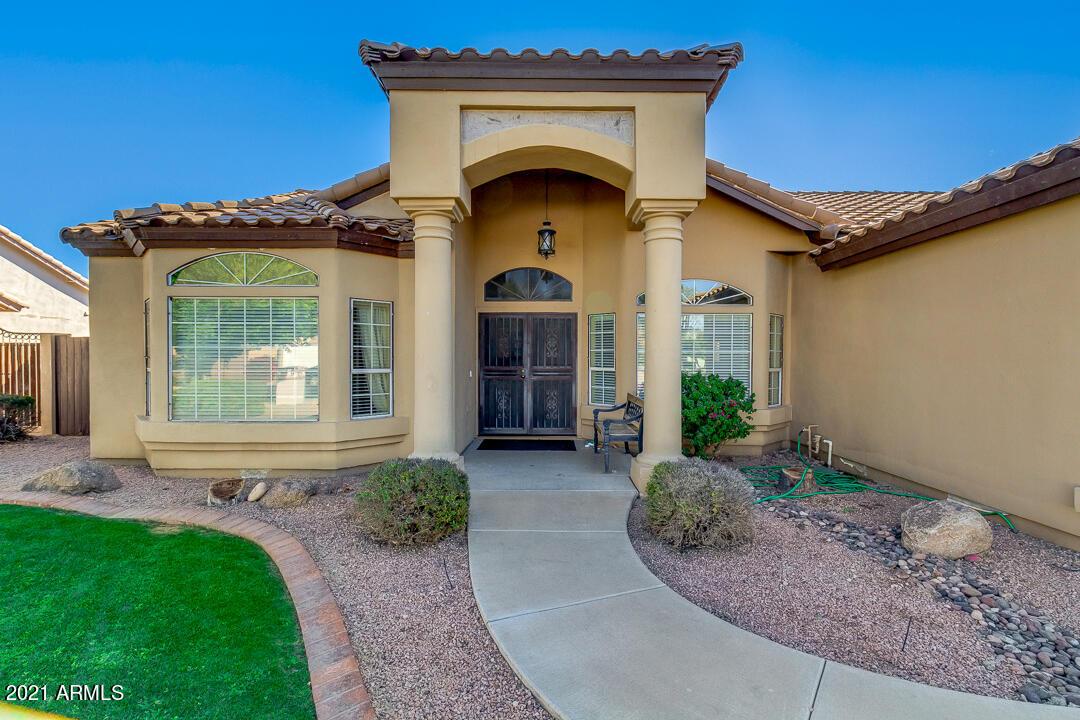 2719 N Almond St., Mesa, AZ 85213