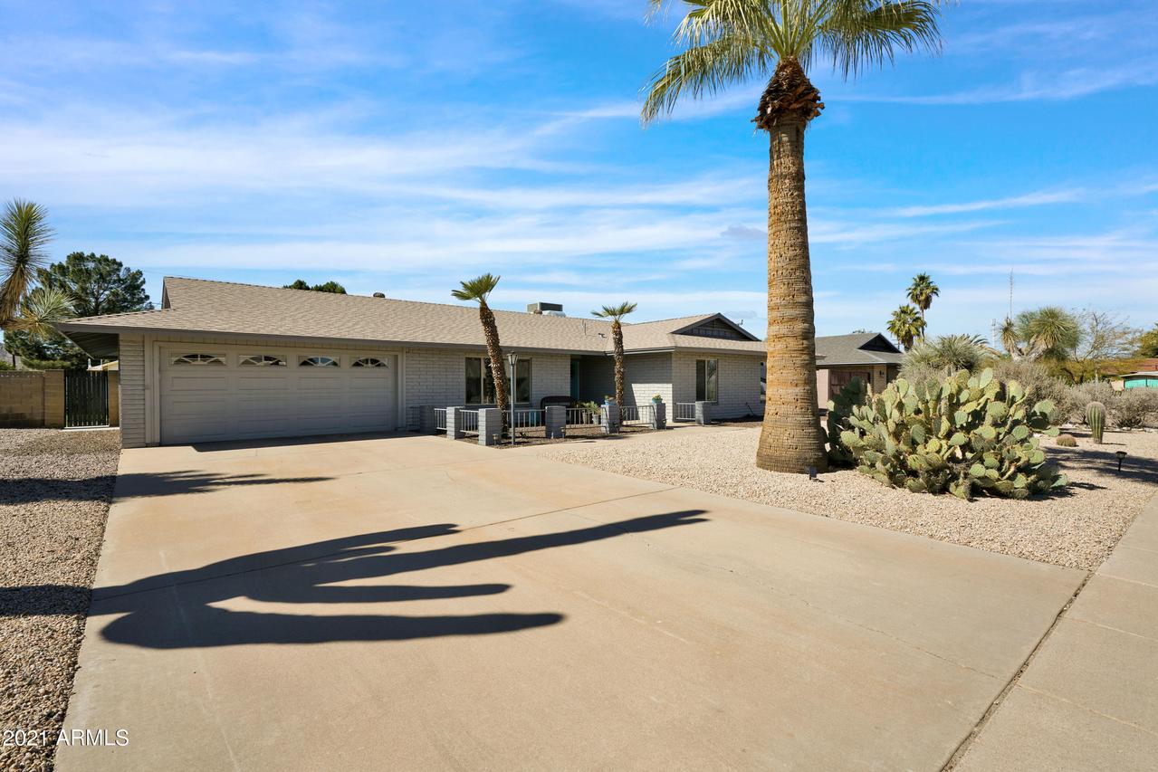 10246 N 34th Pl., Phoenix, AZ 85028