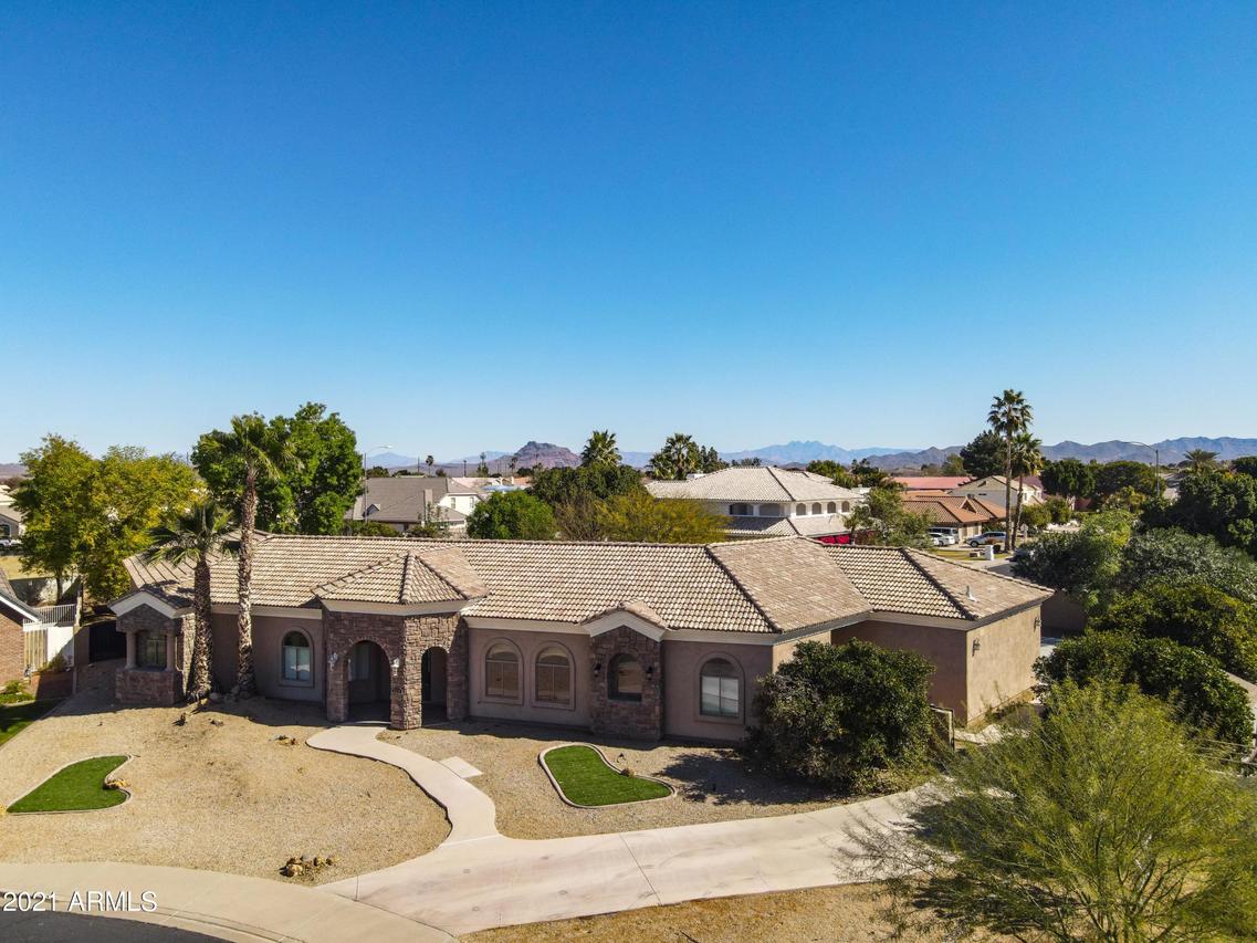 2555 N Acacia Cir., Mesa, AZ 85213