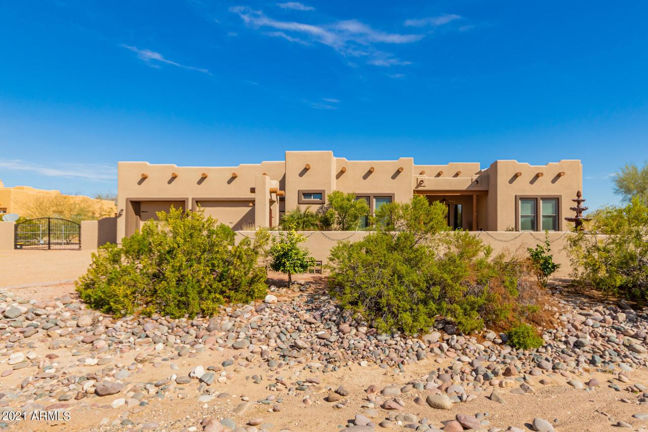19520 W Minnezona Ave., Litchfield Park, AZ 85340