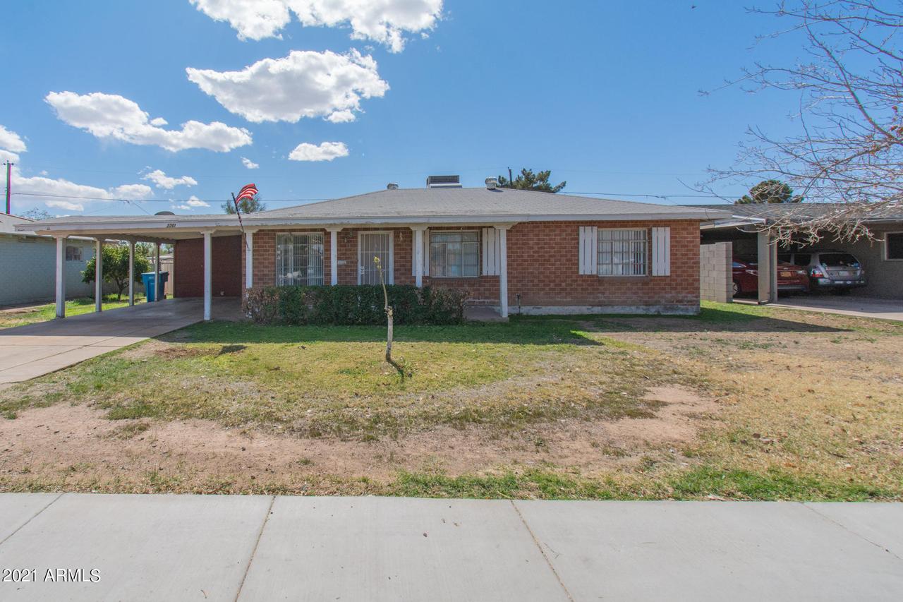 2201 W Fairmount Ave., Phoenix, AZ 85015