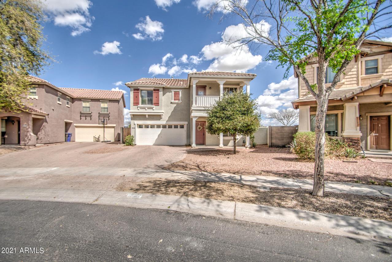 1893 S Starling Dr., Gilbert, AZ 85295
