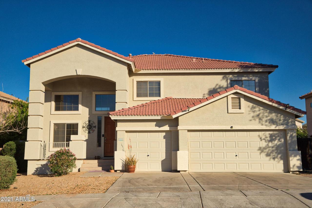 8022 W Gibson Ln., Phoenix, AZ 85043