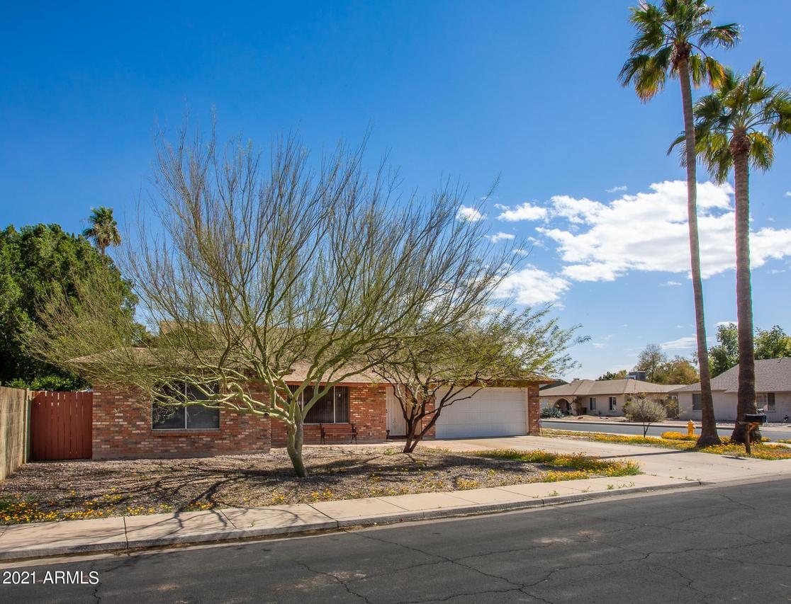 2607 S Brooks, Mesa, AZ 85202