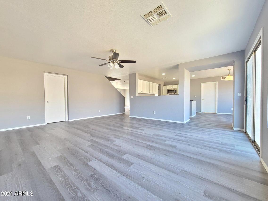 586 W Racine Loop, Casa Grande, AZ 85222