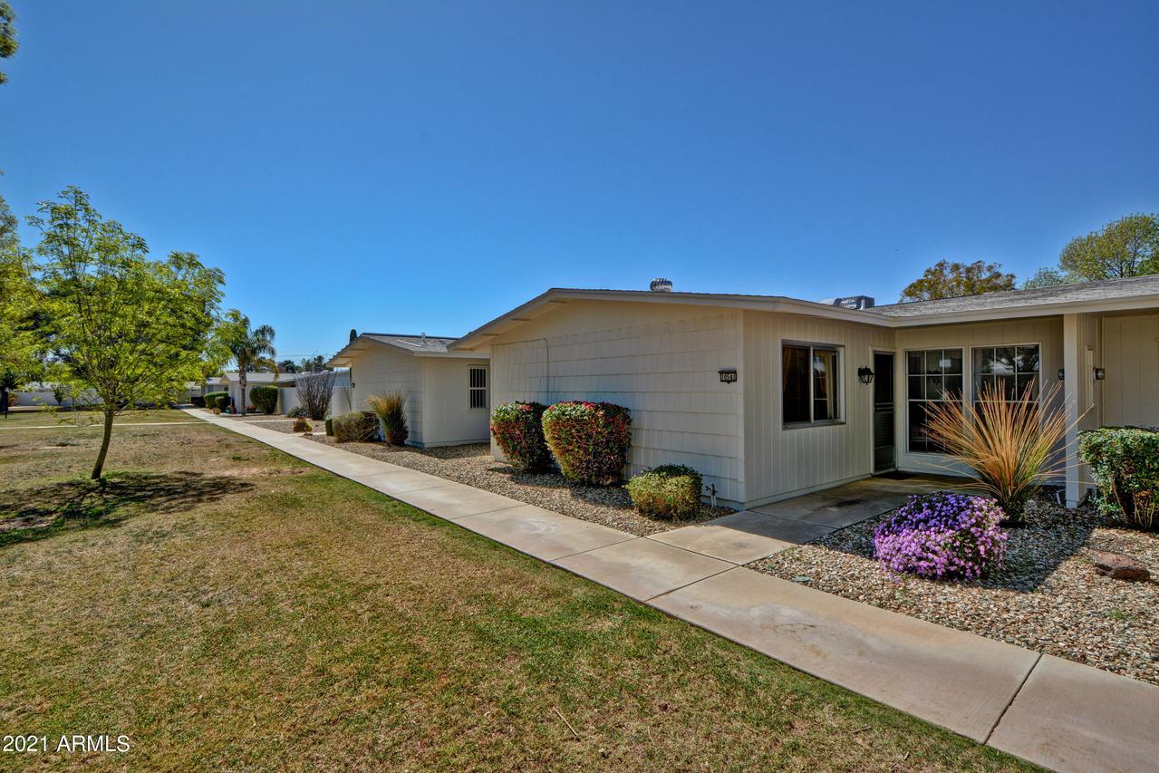 10541 W Palmeras Dr., Sun City, AZ 85373