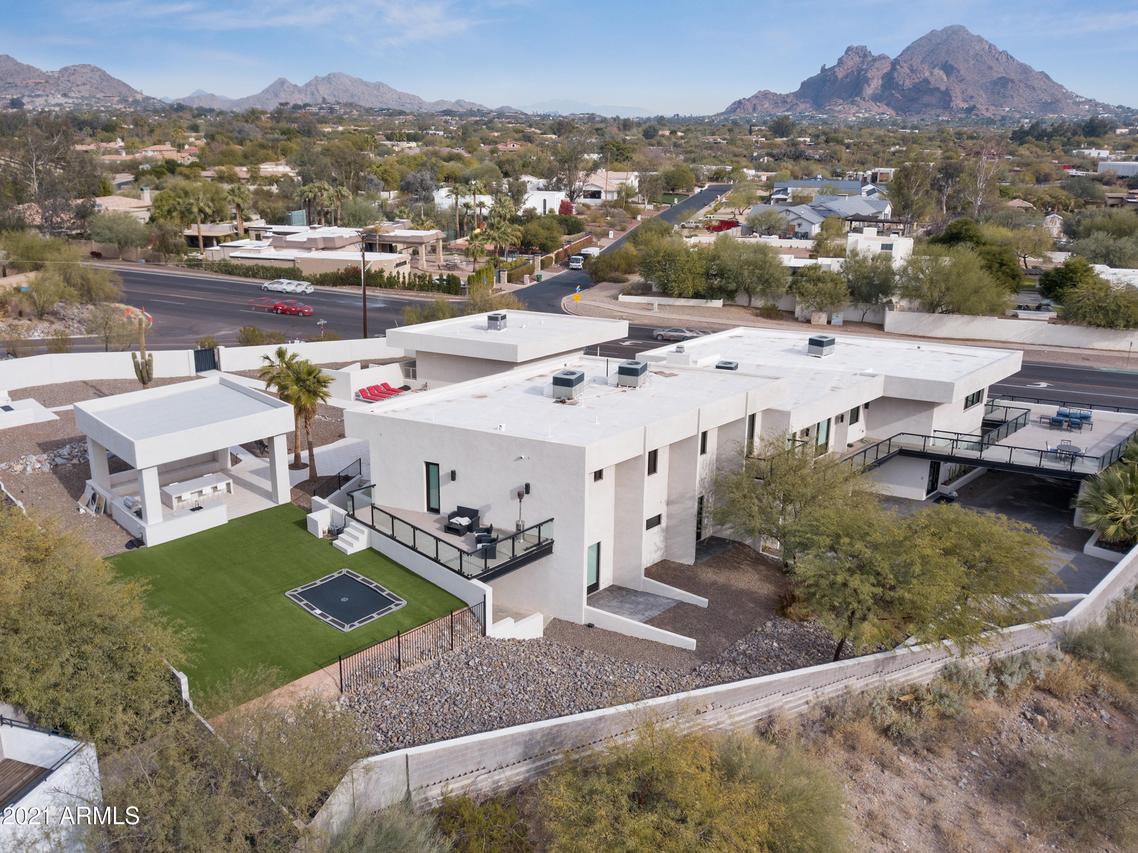 3197 E San Miguel Ave., Phoenix, AZ 85016