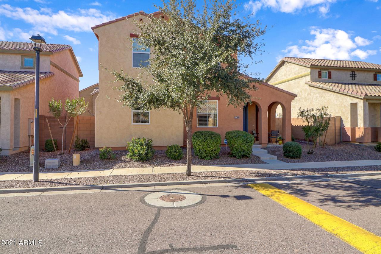 7208 S 48th Ln., Laveen, AZ 85339