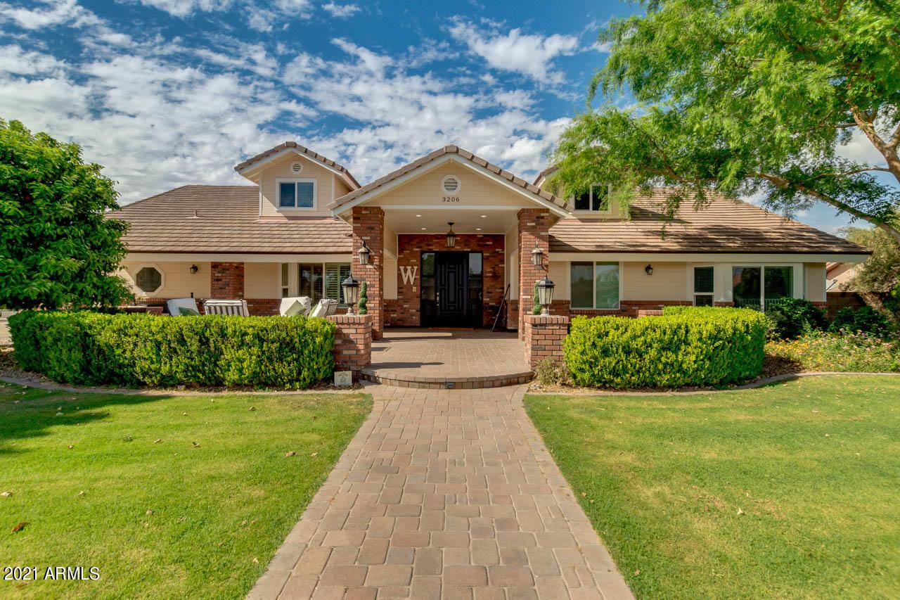 3206 E Encanto St., Mesa, AZ 85213