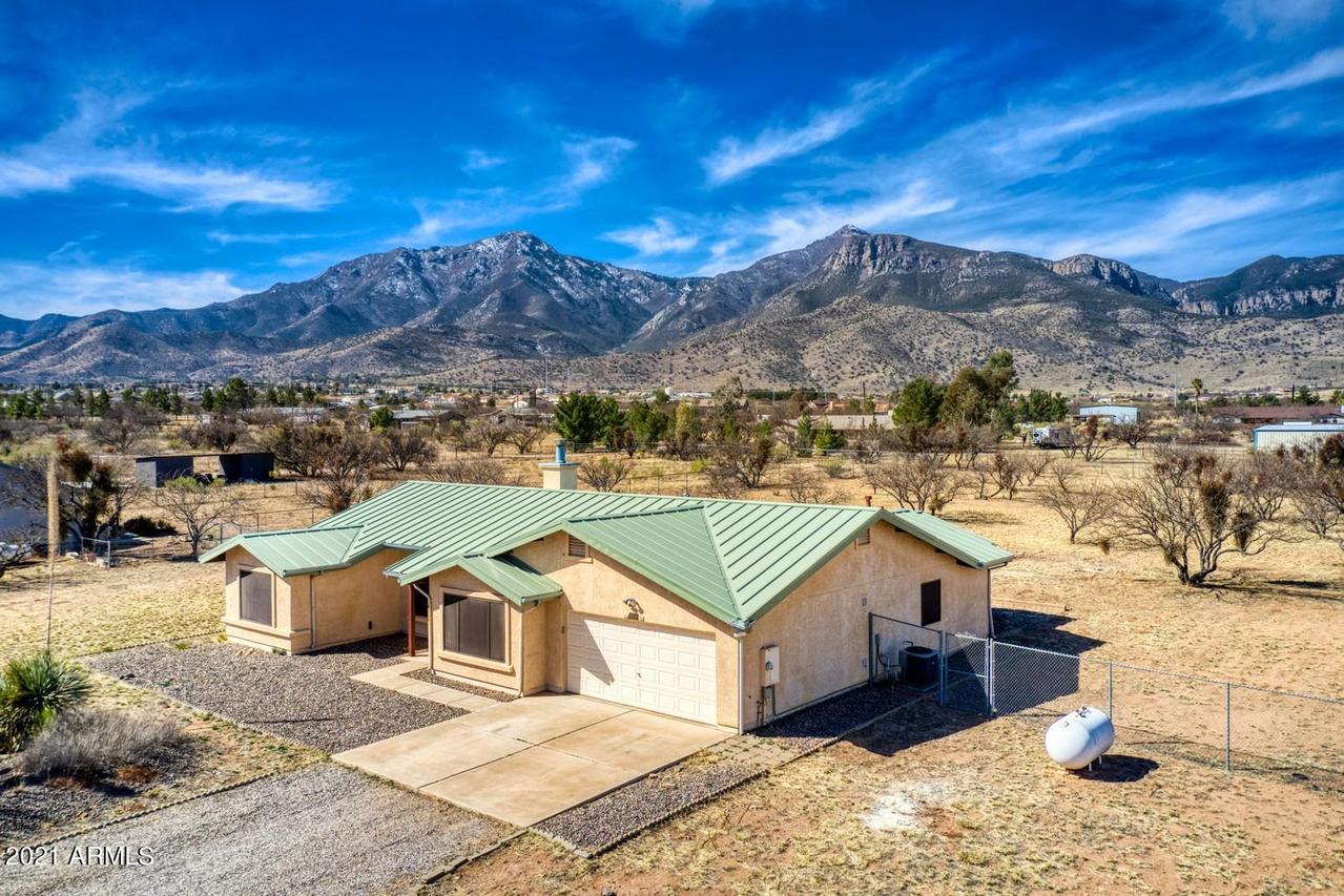 6656 S Calle De La Naranja, Hereford, AZ 85615