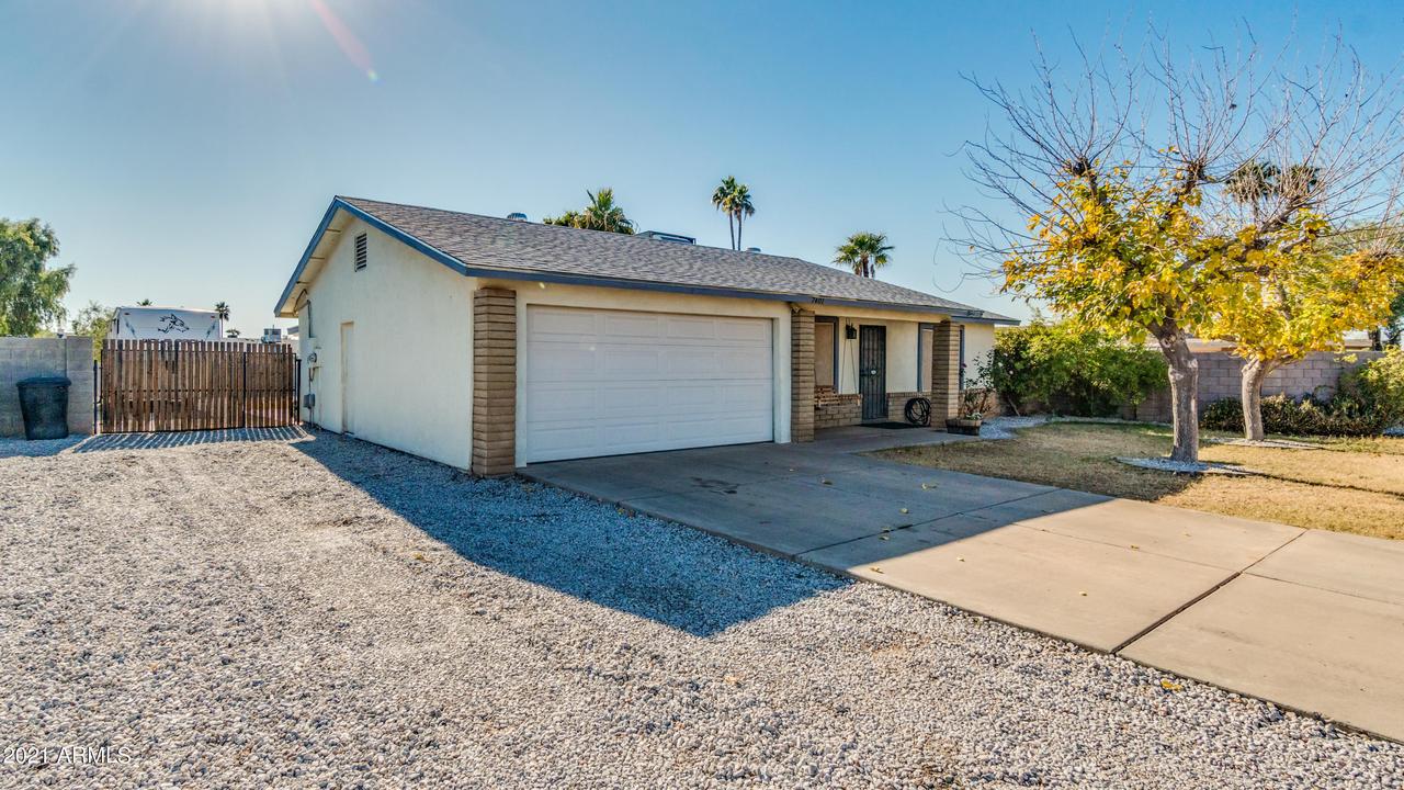 7401 W Sunnyslope Ln., Peoria, AZ 85345