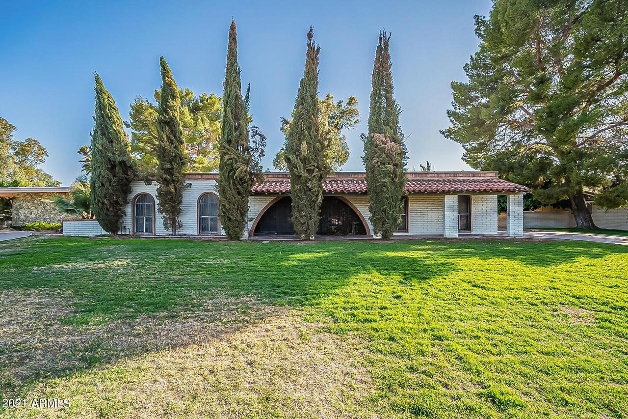 347 W Southern Hills Rd., Phoenix, AZ 85023