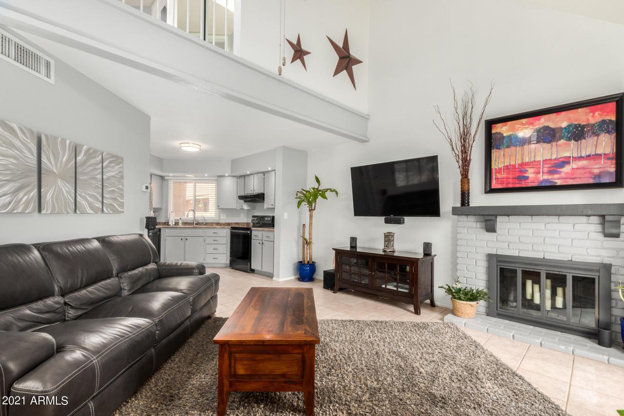 7343 N 44th Ave., Glendale, AZ 85301