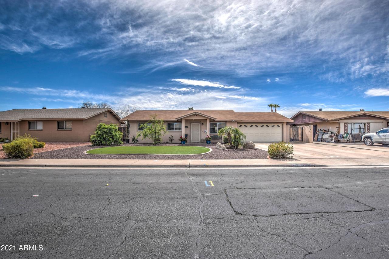 1729 W Capri Ave., Mesa, AZ 85202