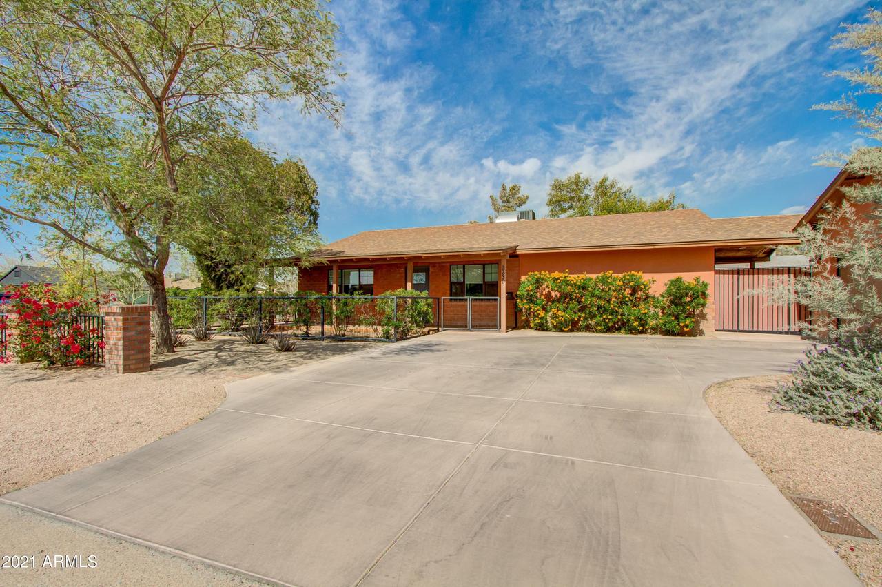 2230 E Palm Ln., Phoenix, AZ 85006