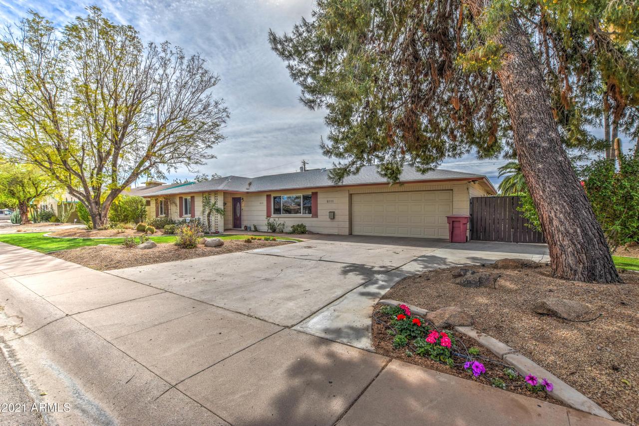 8111 E Sheridan St., Scottsdale, AZ 85257