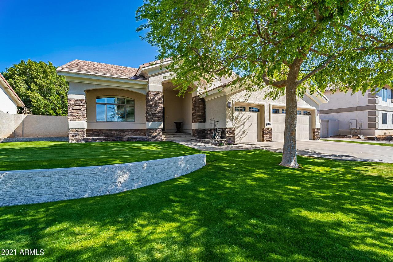 815 N Harris Dr., Mesa, AZ 85203