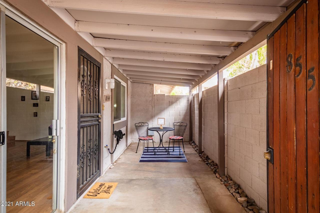 8554 E Roosevelt St., Scottsdale, AZ 85257