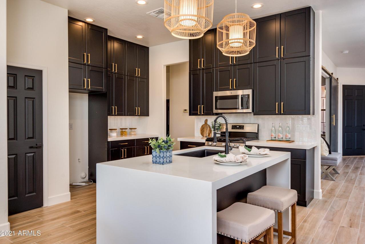 945 W Heather Ave., Gilbert, AZ 85233