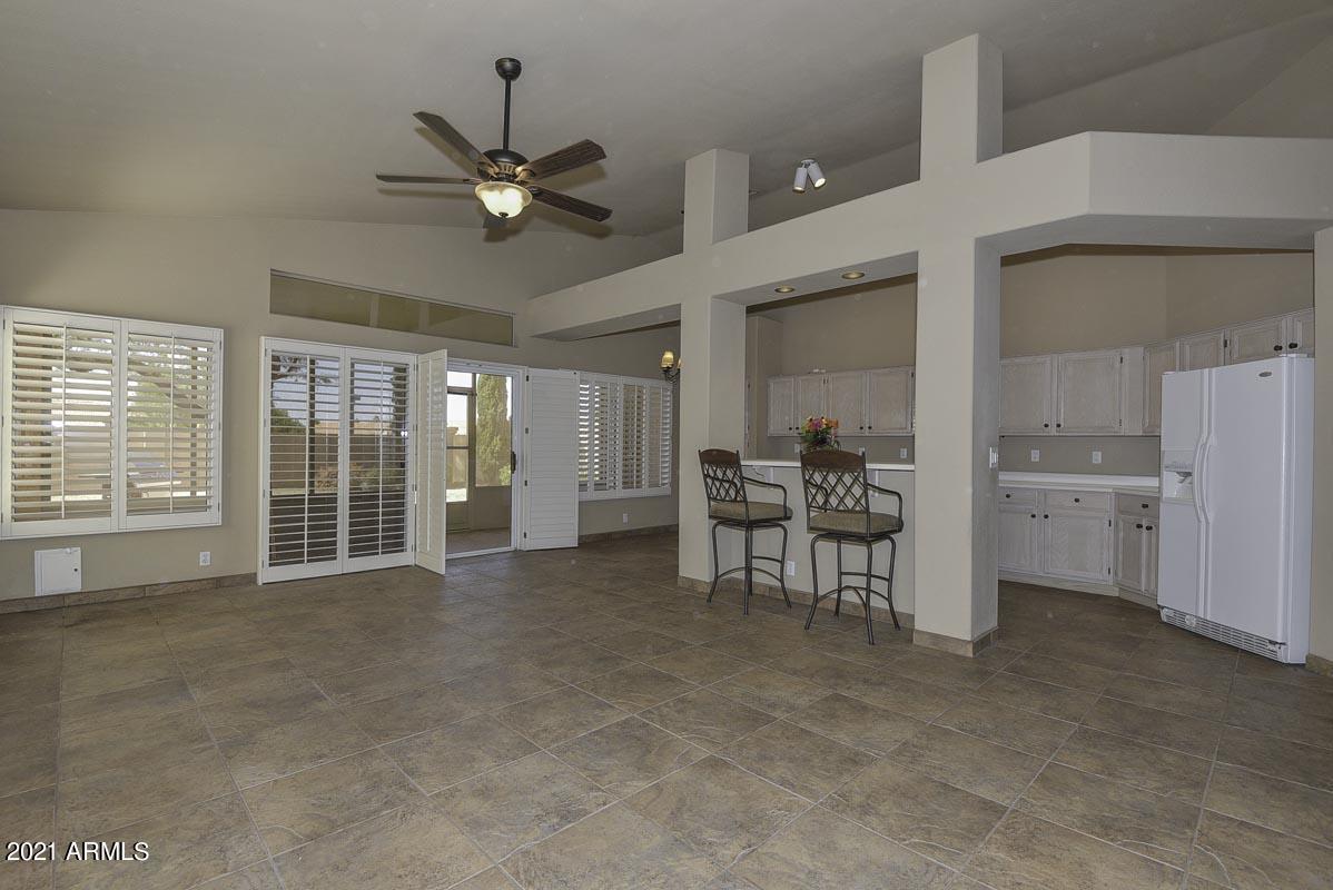 19834 N 90th Ln., Peoria, AZ 85382
