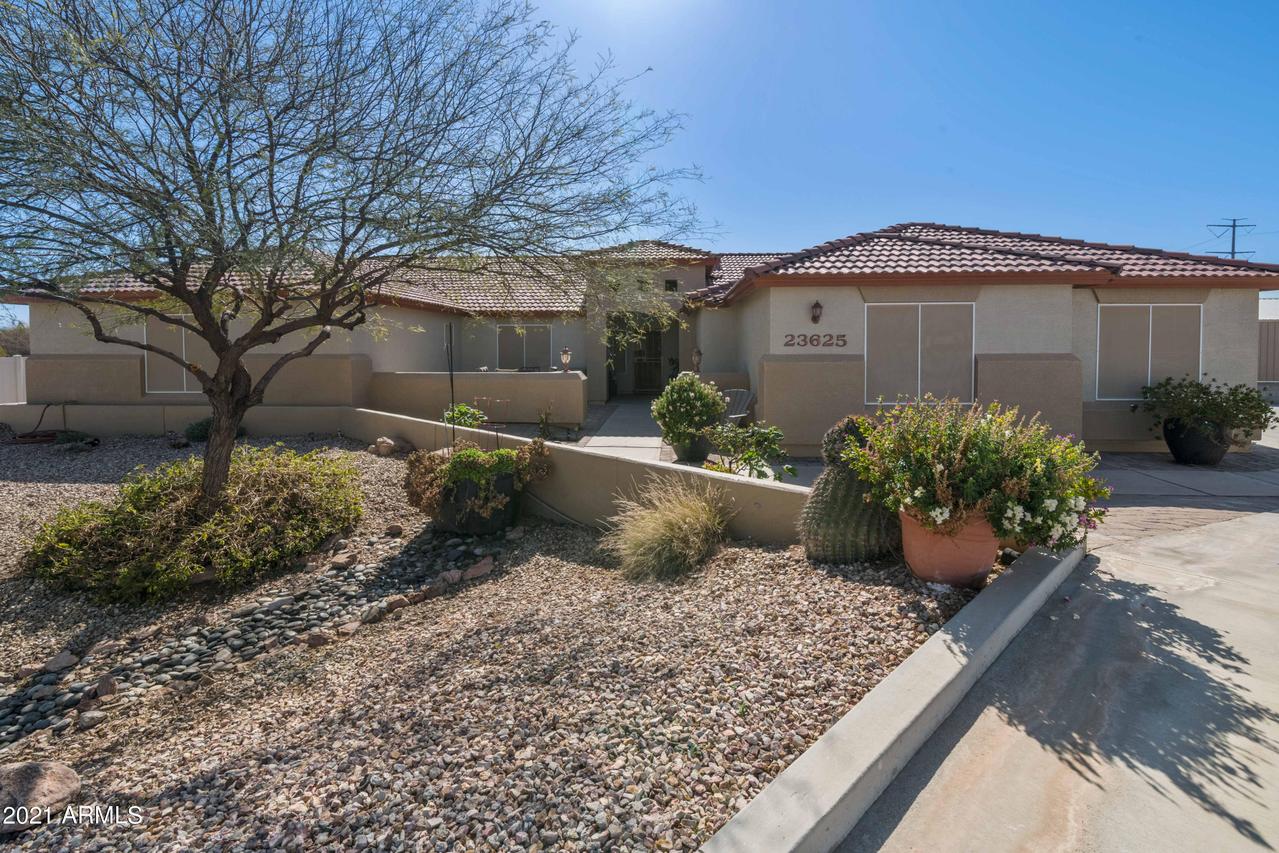 23625 N Bridle Way, Florence, AZ 85132