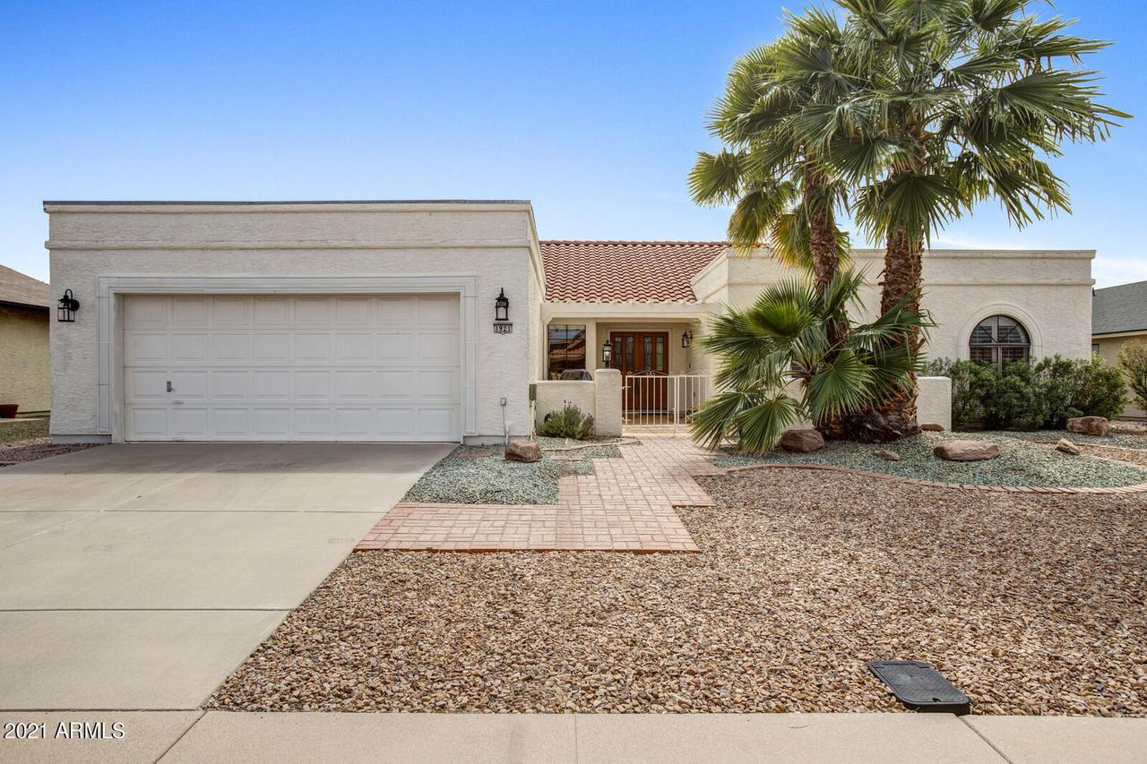 1921 Leisure World, Mesa, AZ 85206