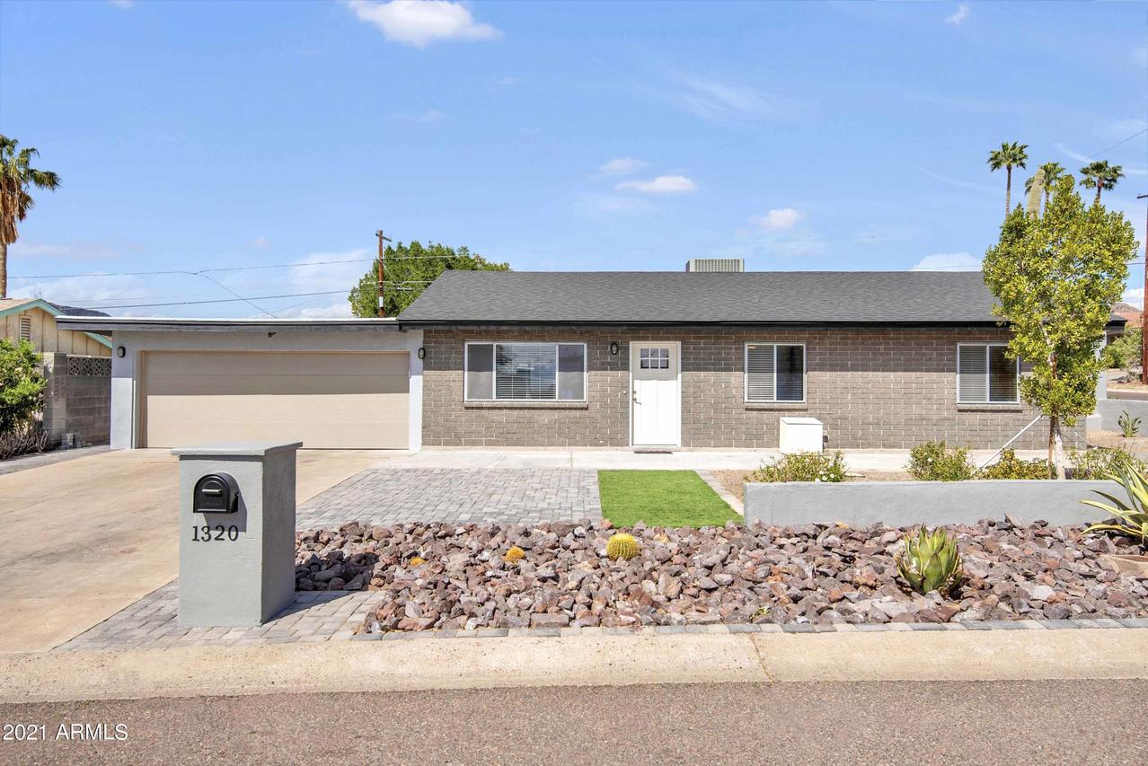1320 E Ruth Ave., Phoenix, AZ 85020