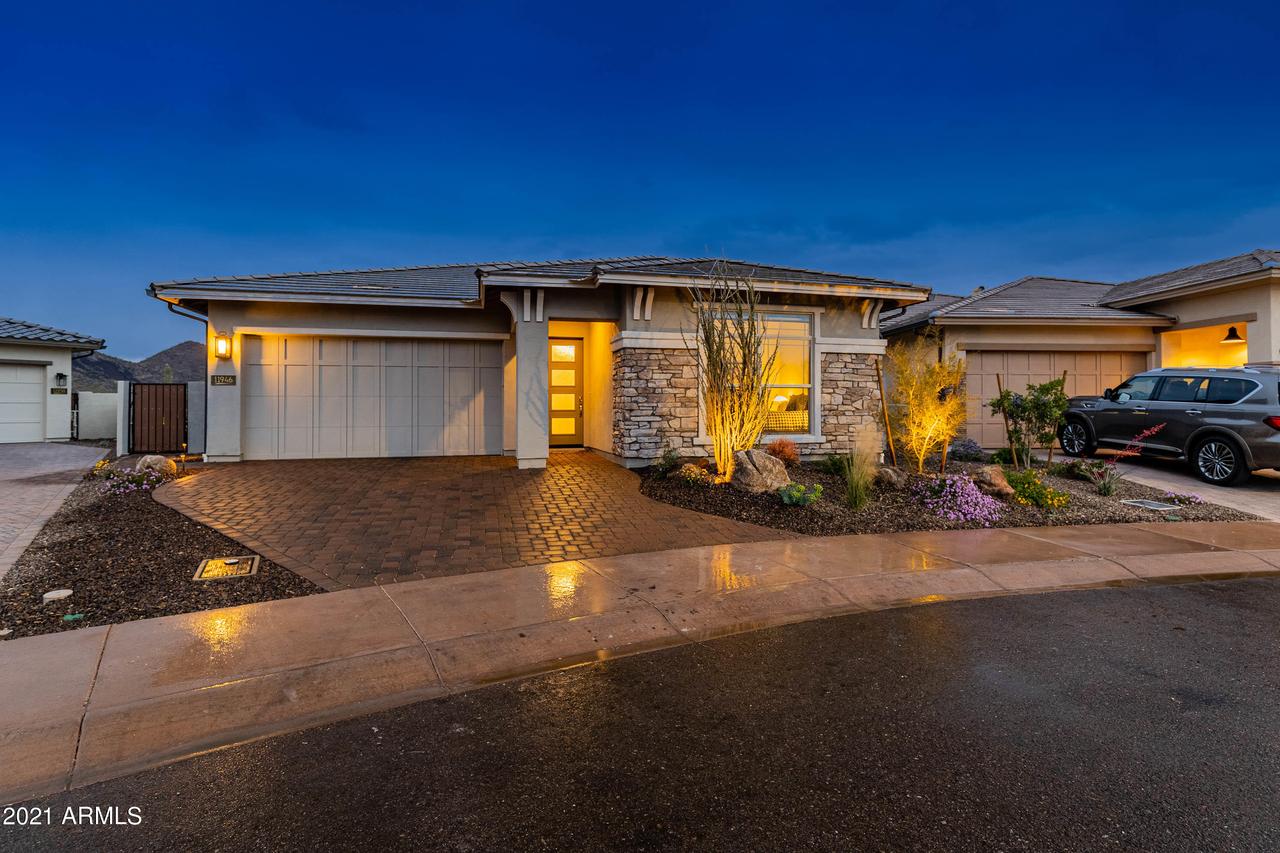 11946 W Creosote Dr., Peoria, AZ 85383