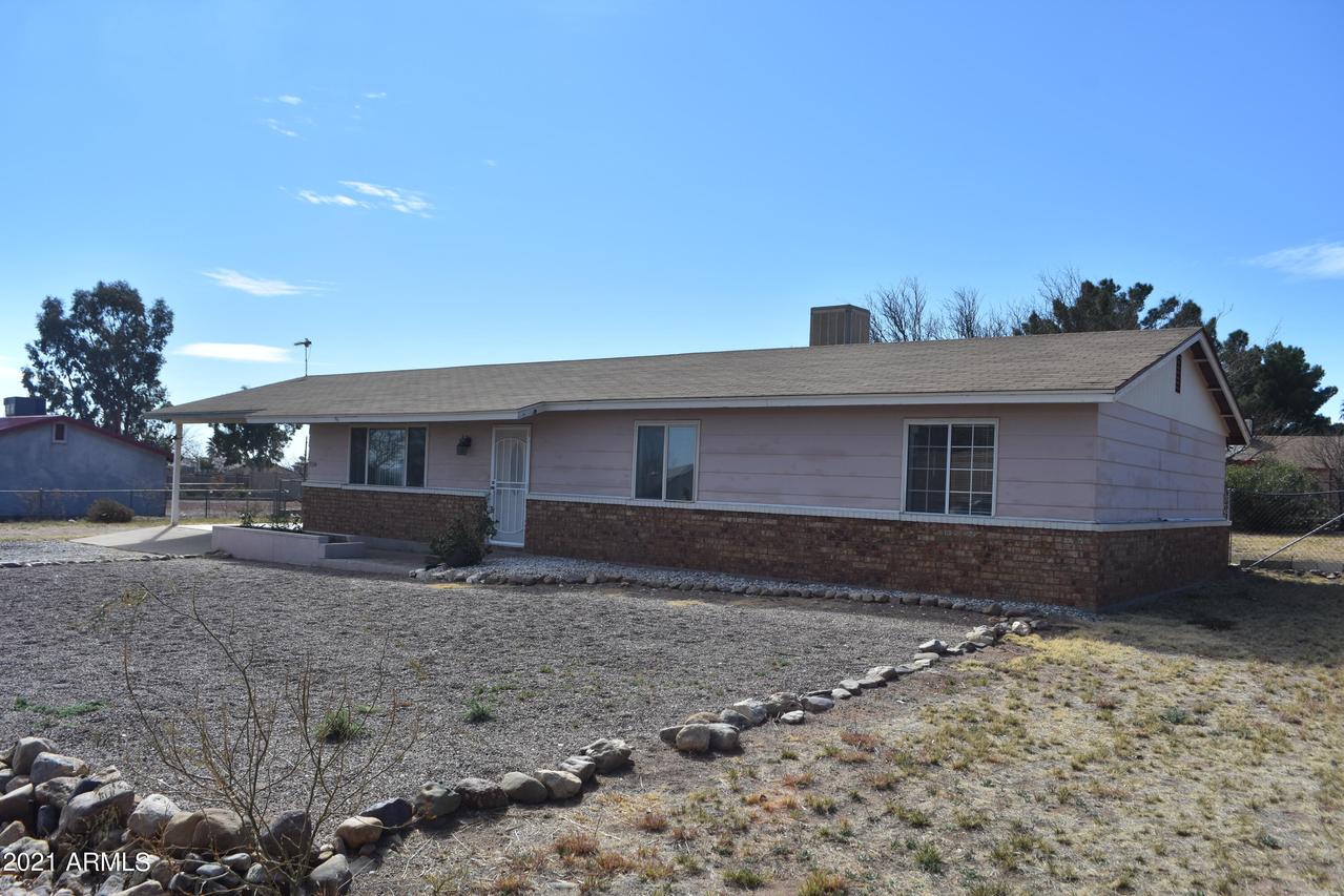 5534 E Madalein Dr., Hereford, AZ 85615