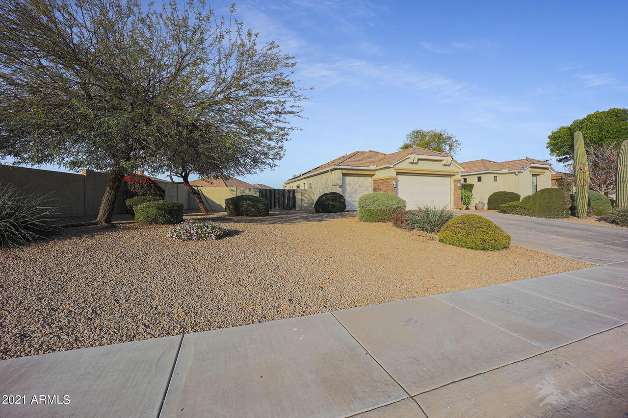 4332 N 161st Ln., Goodyear, AZ 85395