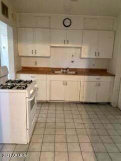 2562 W Cheery Lynn Rd., Phoenix, AZ 85017