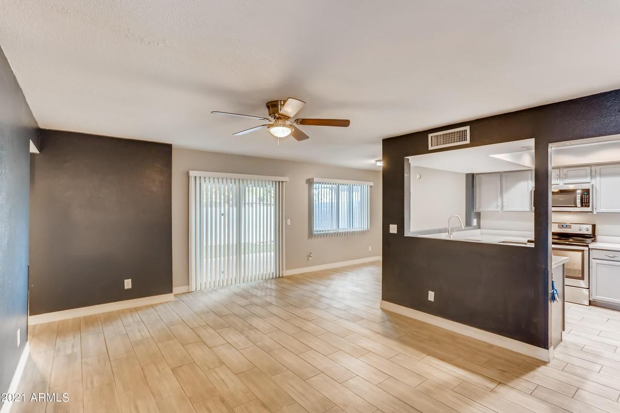 8623 N 67th Dr., Peoria, AZ 85345