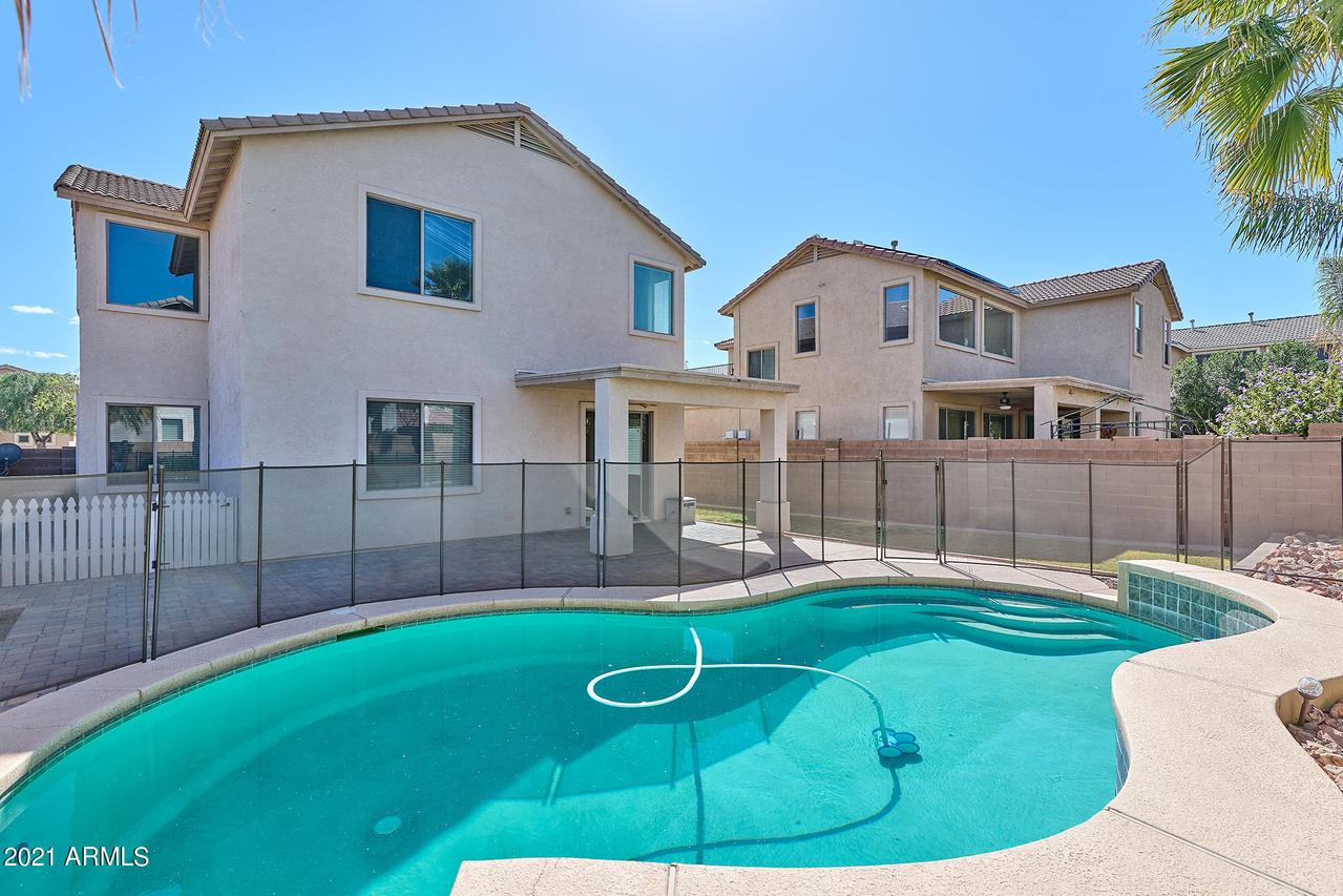 15038 W Desert Hills Dr., Surprise, AZ 85379