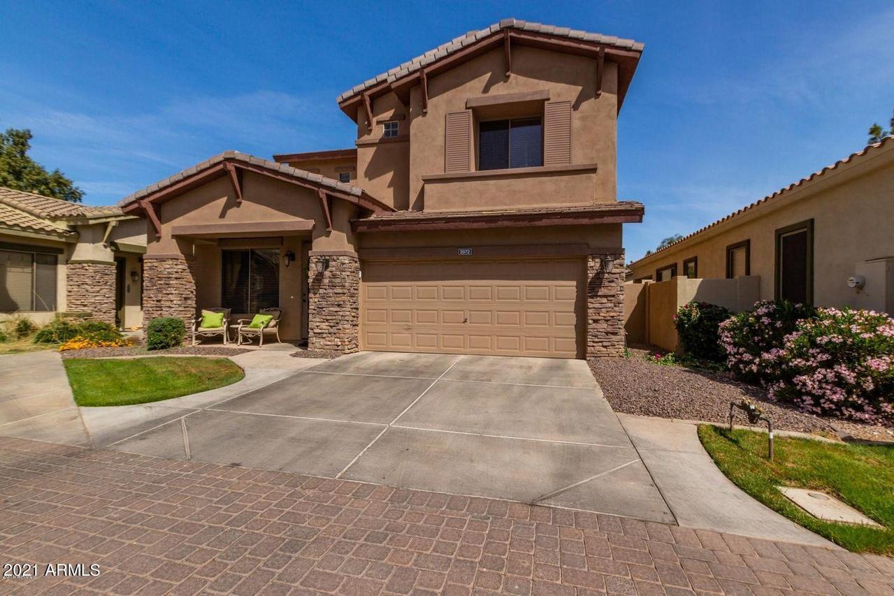 2072 W Periwinkle Way, Chandler, AZ 85248