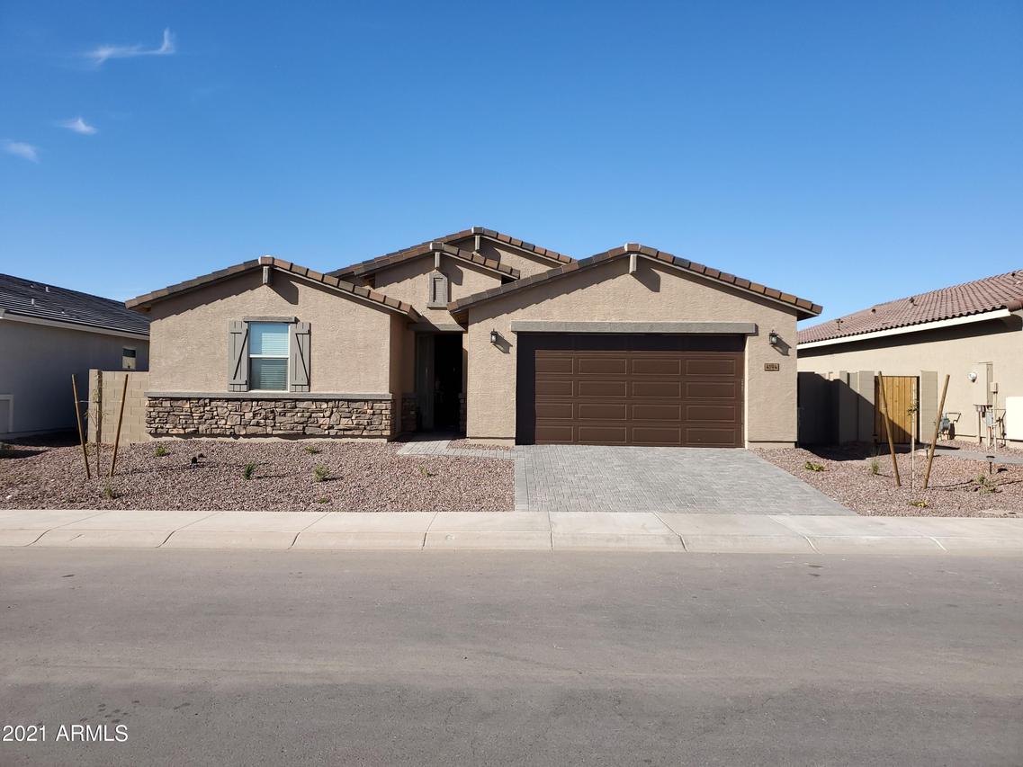 4194 E Nokota Rd., San Tan Valley, AZ 85140