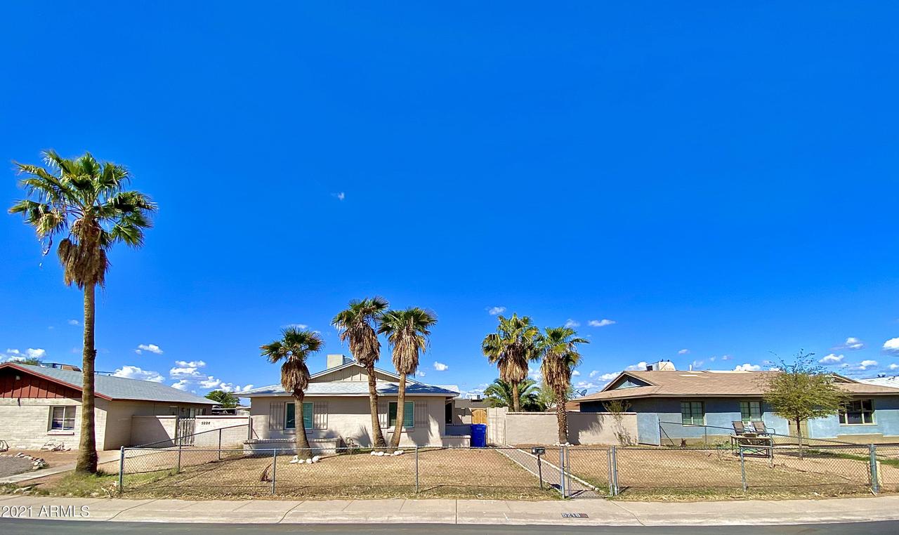 5218 S 45th St., Phoenix, AZ 85040