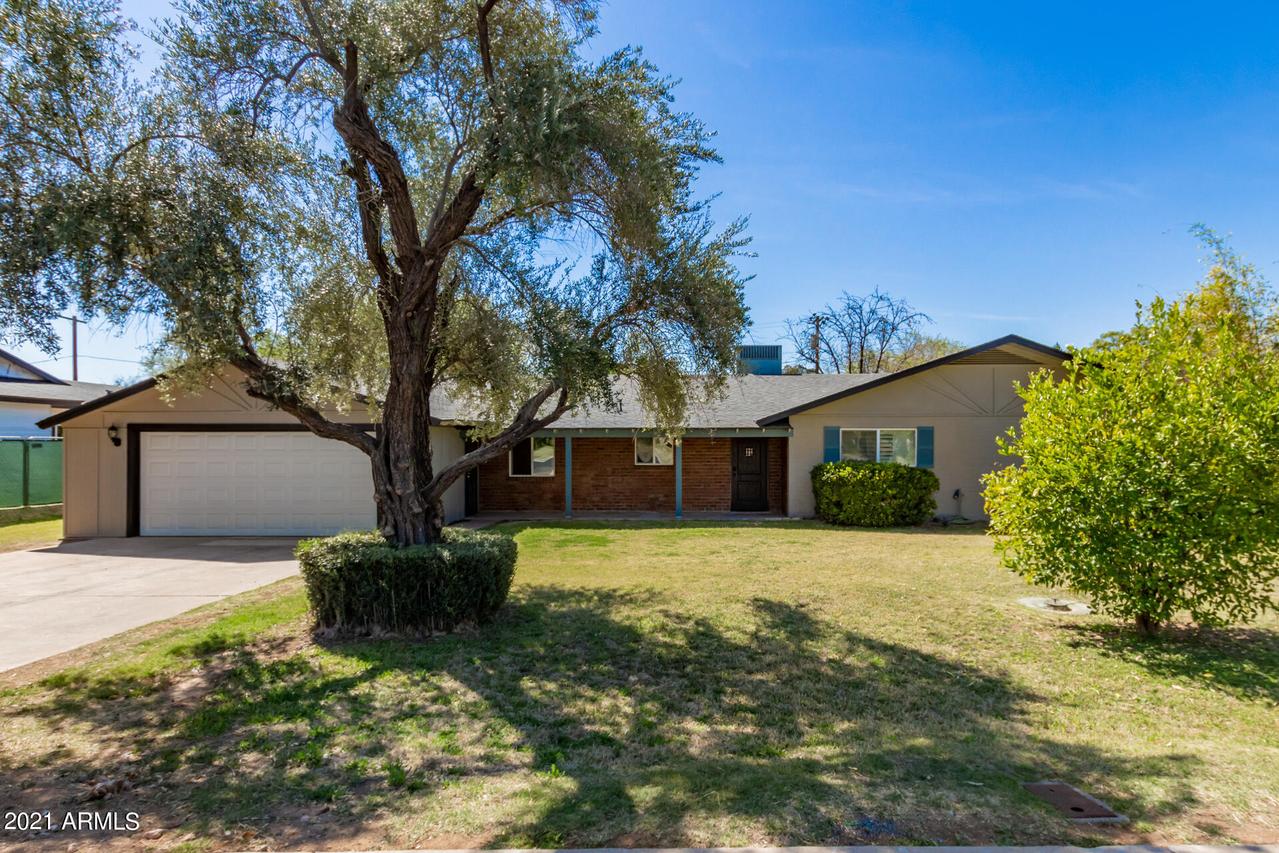 727 W Why Worry Ln., Phoenix, AZ 85021