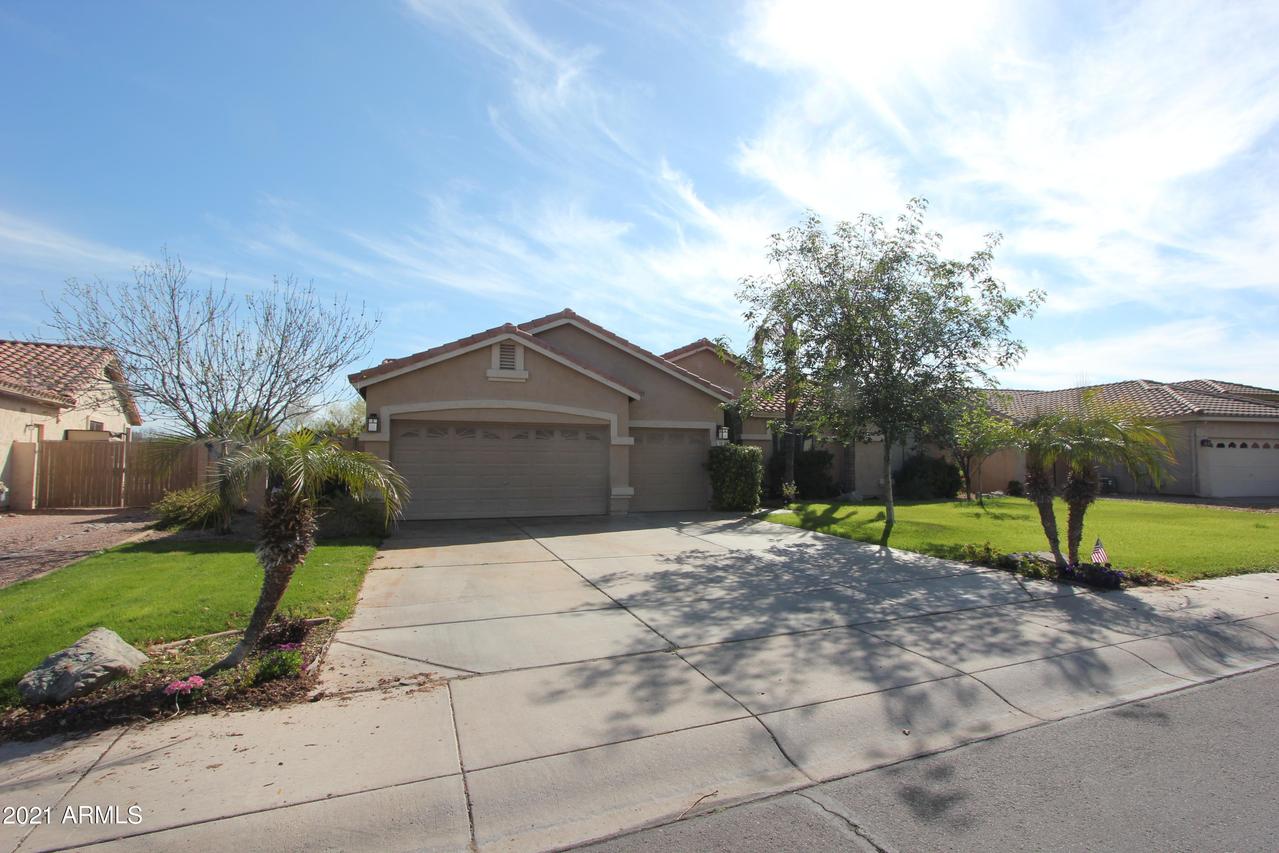 527 S Roanoke St., Gilbert, AZ 85296