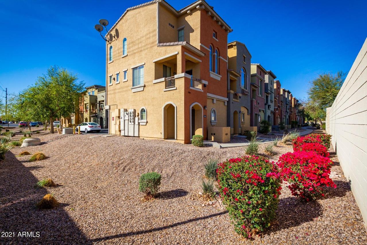 2401 E Rio Salado Pkwy. #1064, Tempe, AZ 85288
