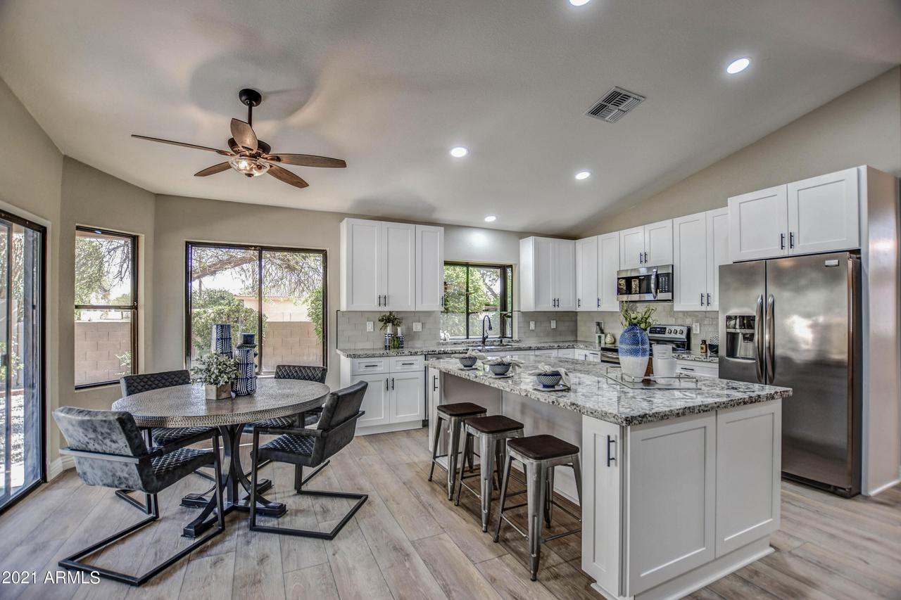 26049 S Saddletree Dr., Sun Lakes, AZ 85248