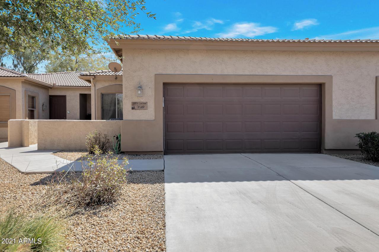 25 S Quinn Cir. #40, Mesa, AZ 85206
