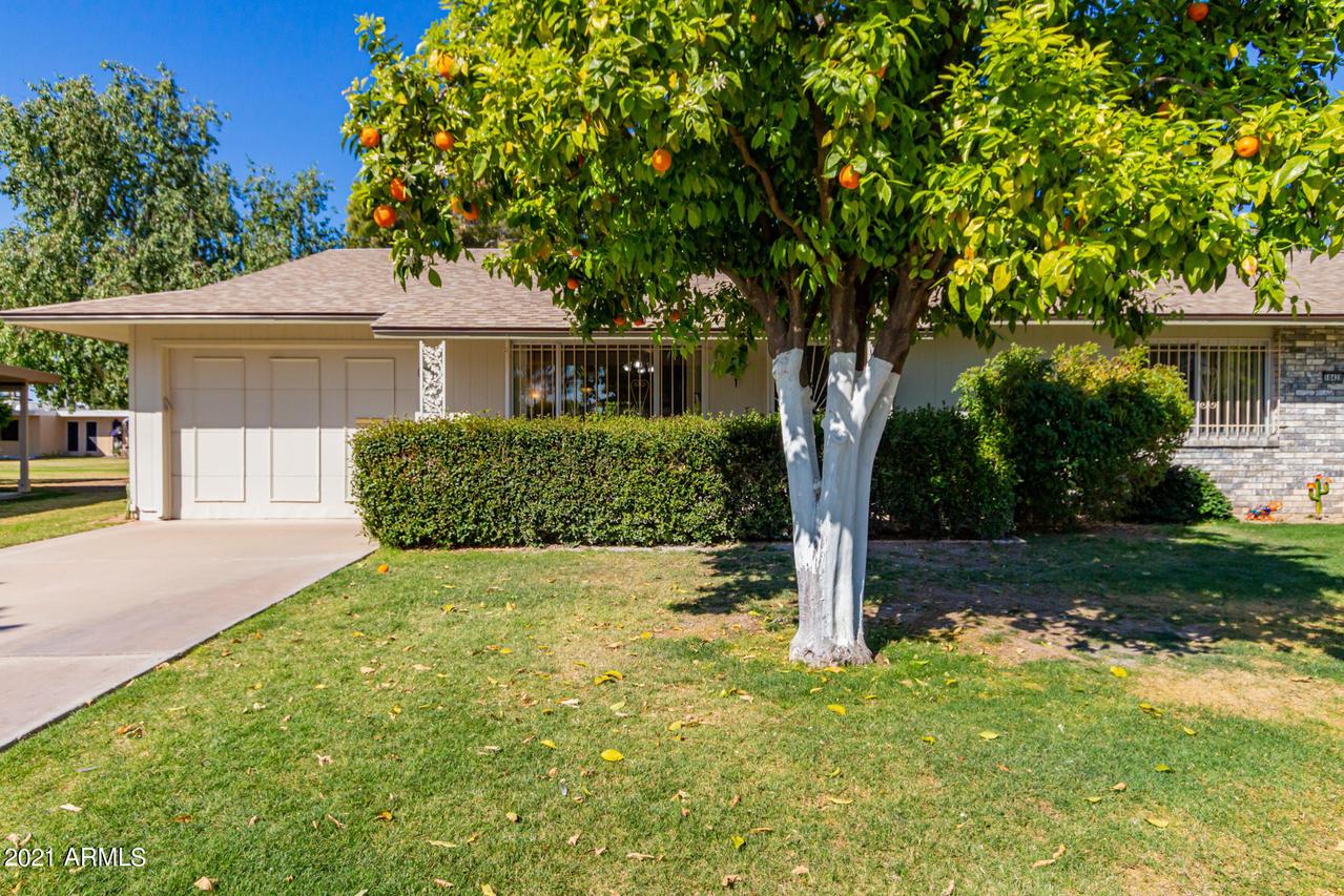 18428 N 101st Dr., Sun City, AZ 85373