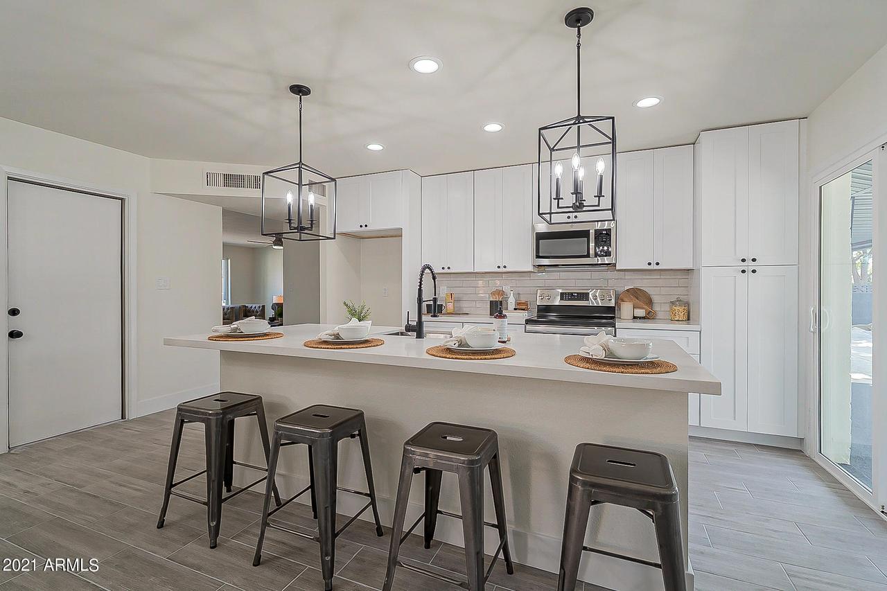 2029 E Cornell Dr., Tempe, AZ 85283