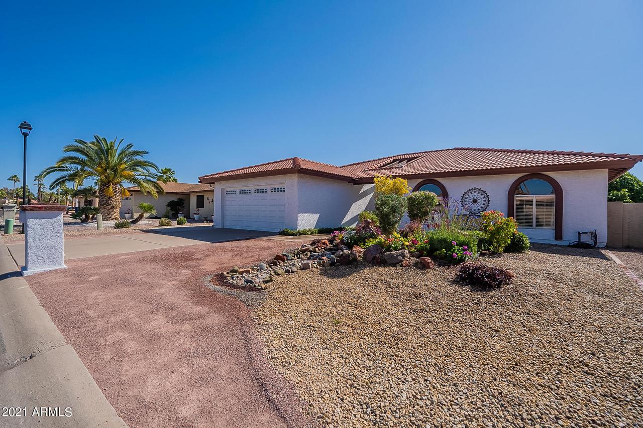 25664 S Howard Dr., Sun Lakes, AZ 85248