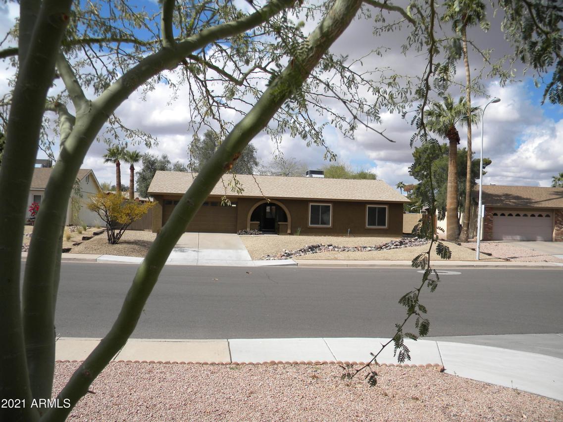 2108 N Tamarisk St., Chandler, AZ 85224