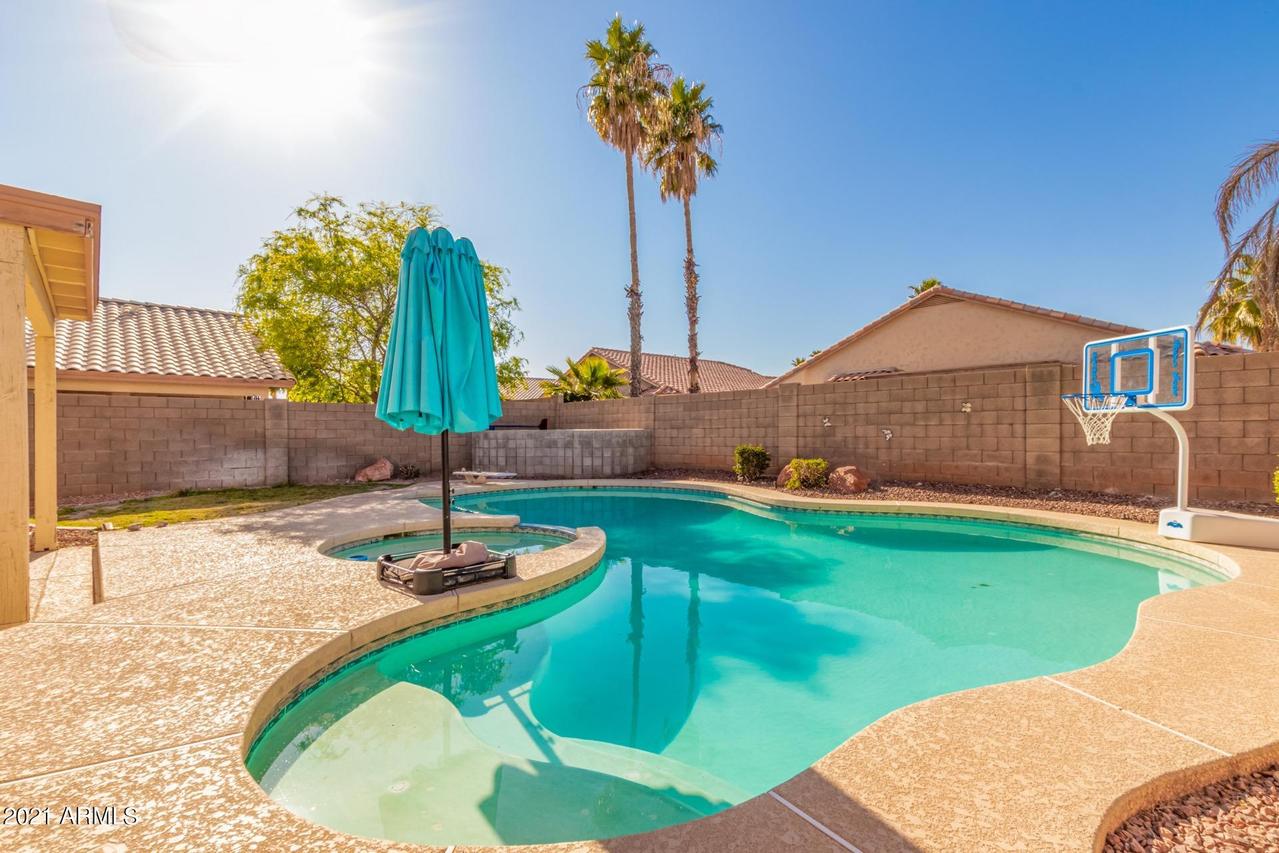 9730 W Runion Dr., Peoria, AZ 85382