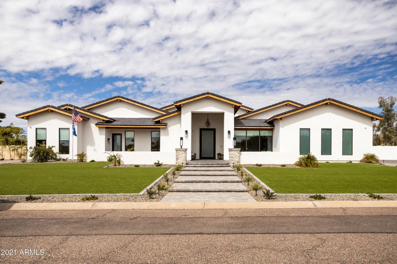 8702 E Jenan Dr., Scottsdale, AZ 85260
