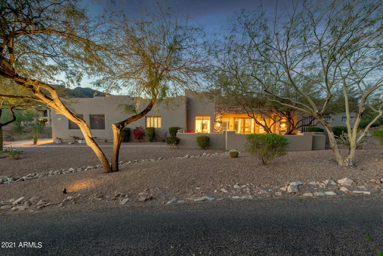 26205 N 5th St., Phoenix, AZ 85085