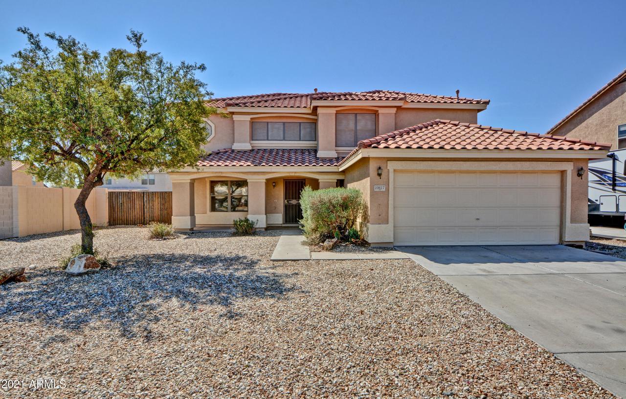 10617 W Daley Ln., Peoria, AZ 85383