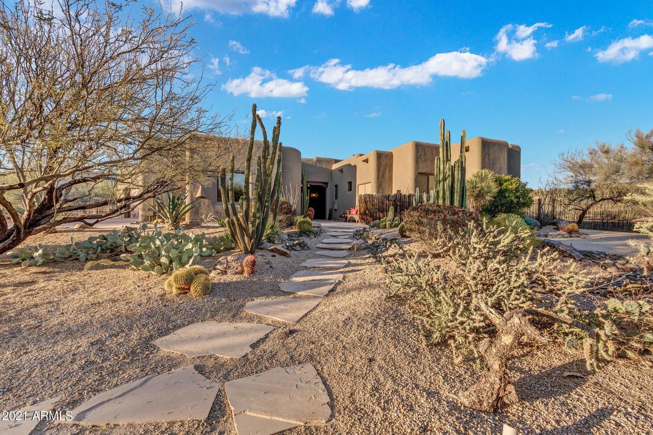 41377 N Old Stage Rd., Cave Creek, AZ 85331